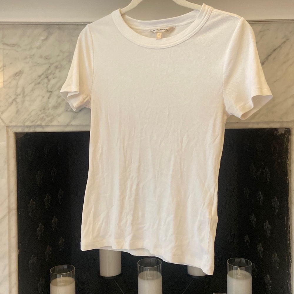 Banana republic white tee size small